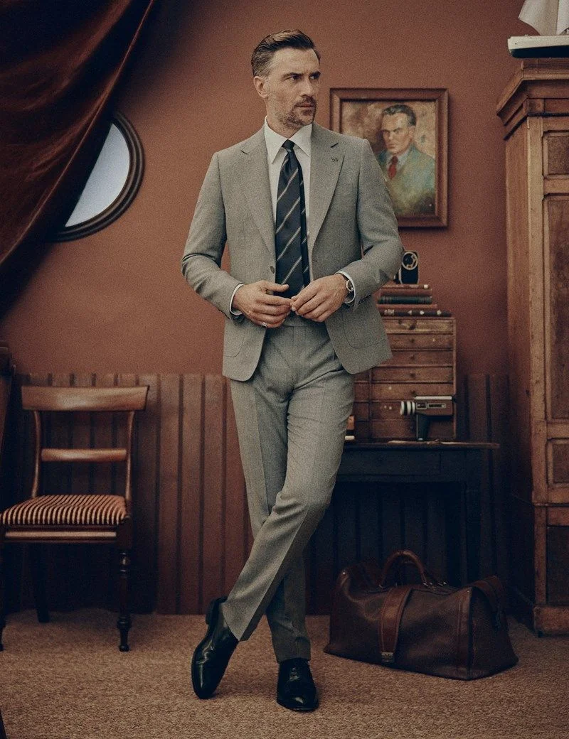 Slim Grey Pure Flannel Wool Suit thumbnail 8