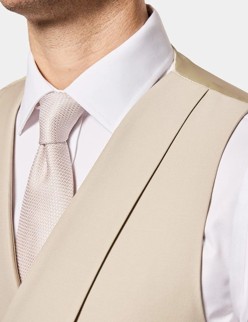 Tailored Fit Sand 1913 Morning Waistcoat thumbnail 4