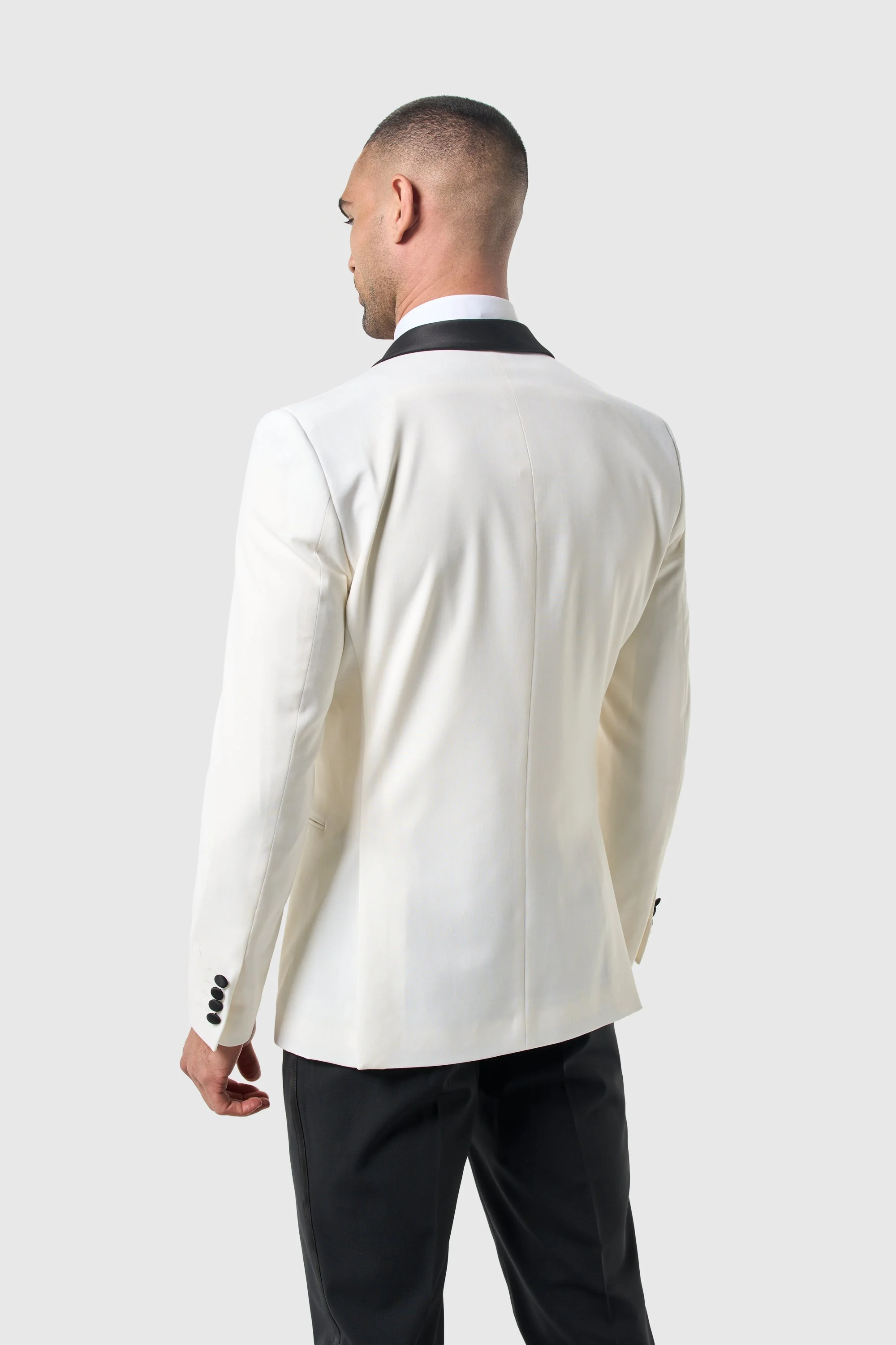 Aspen Ecru Two Piece Suit thumbnail 3
