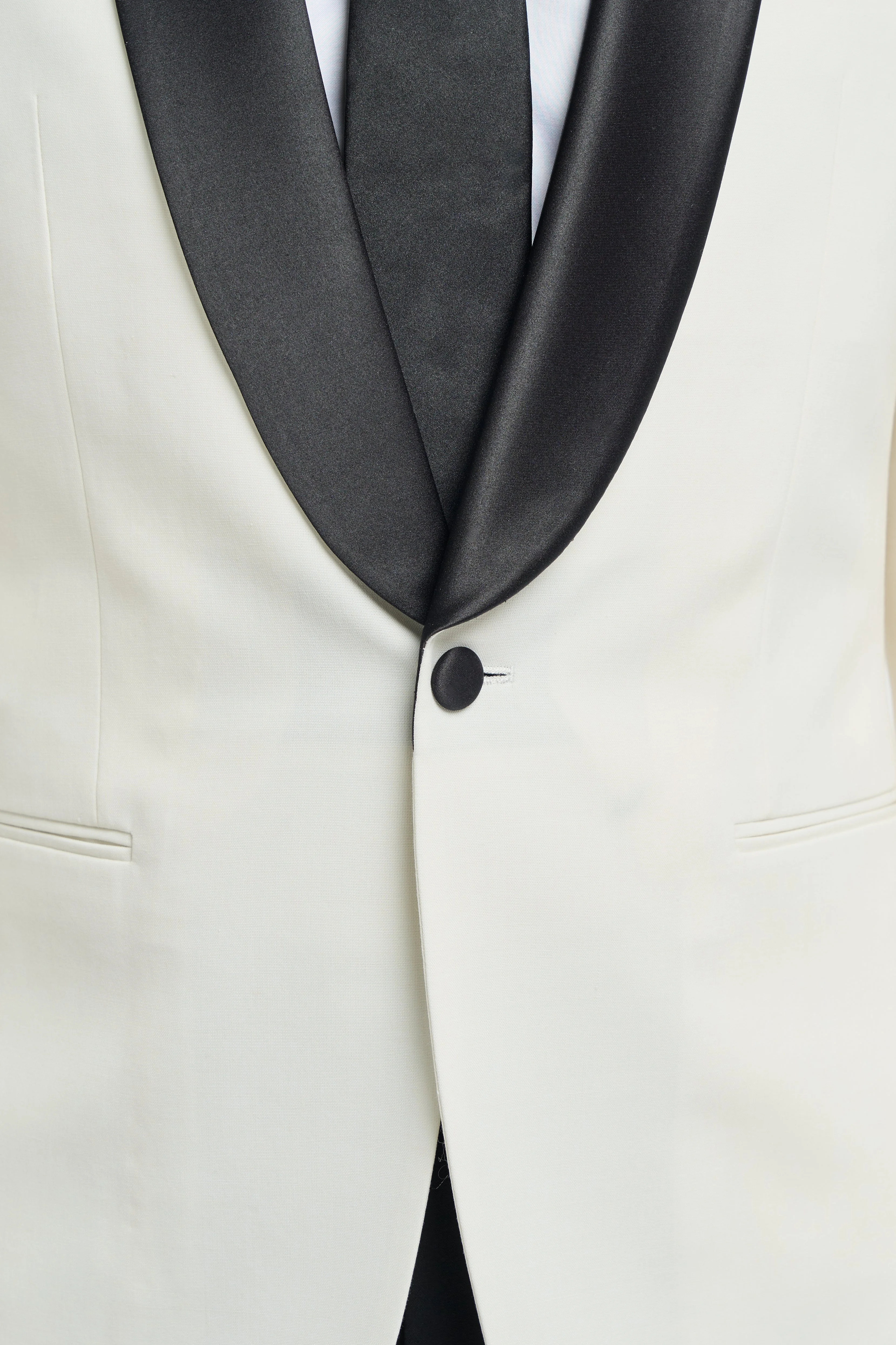 Aspen Ecru Two Piece Suit thumbnail 4
