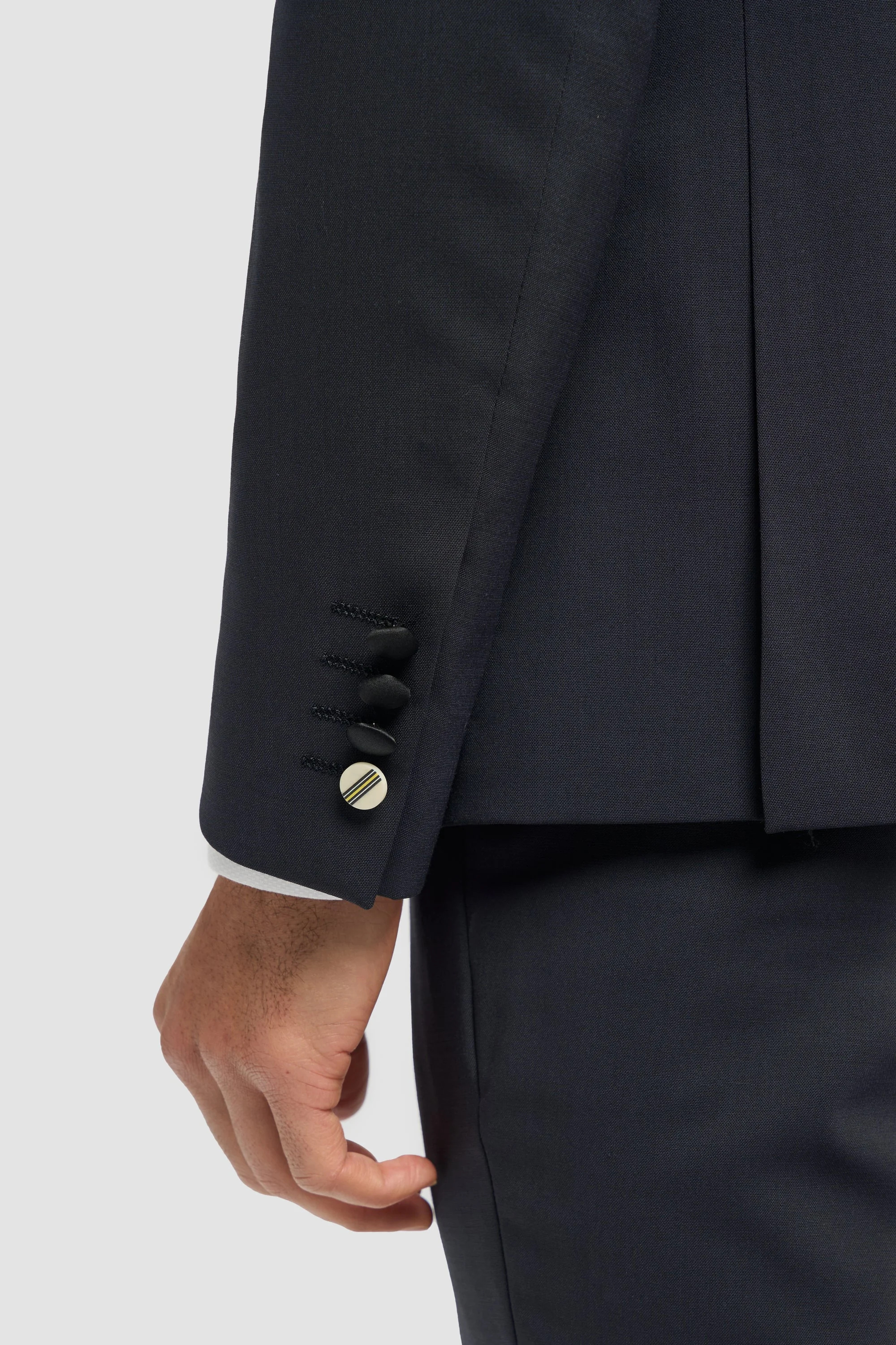 Aspen Midnight Navy Double Breasted Two Piece Suit thumbnail 5