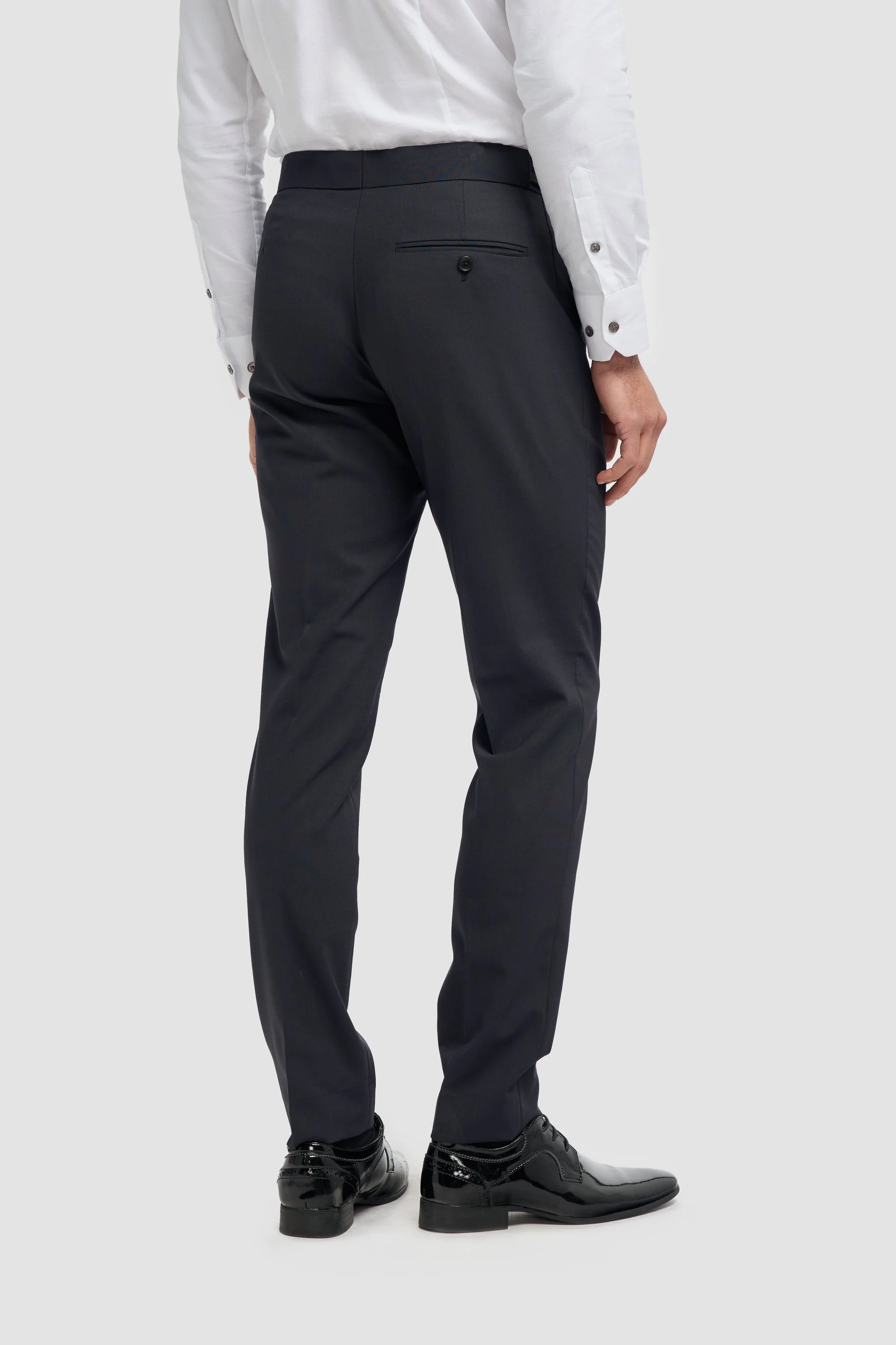 Aspen Midnight Navy Double Breasted Two Piece Suit thumbnail 9