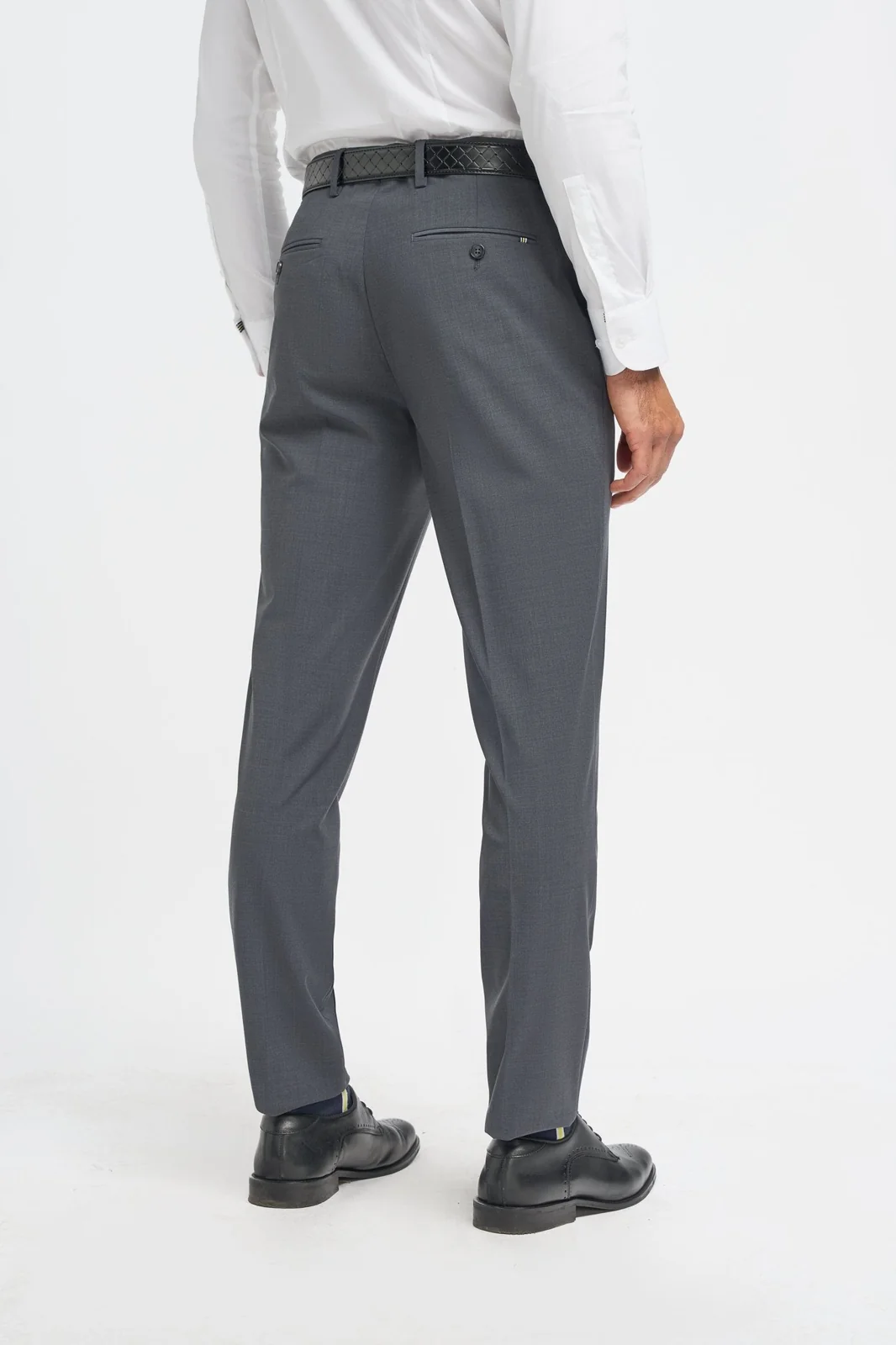 Bond Wool Rich Charcoal Three Piece Suit thumbnail 8