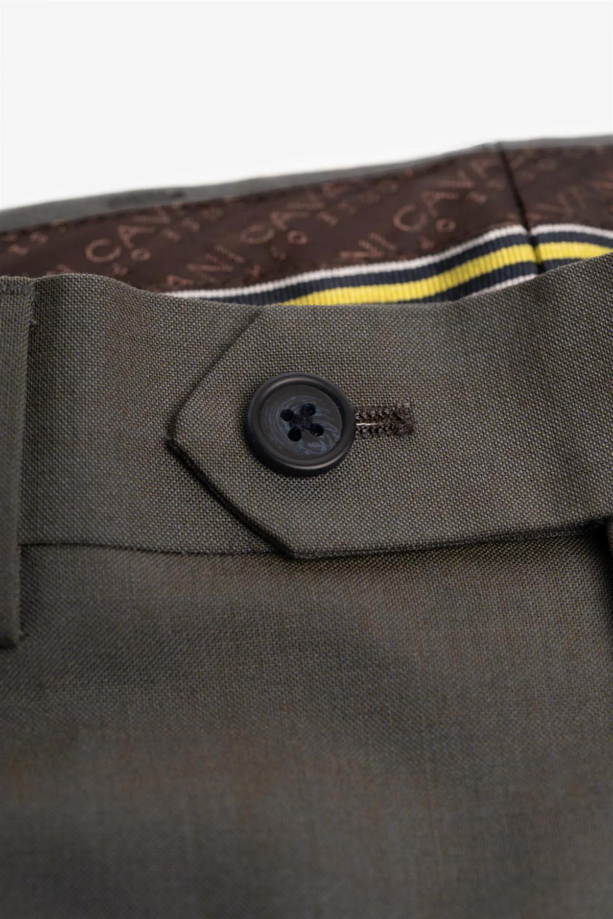 Bond Wool Rich Hazel Three Piece Suit thumbnail 7