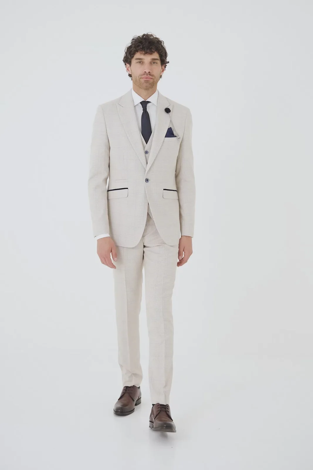Caridi Beige Long Check Three Piece Suit thumbnail 9