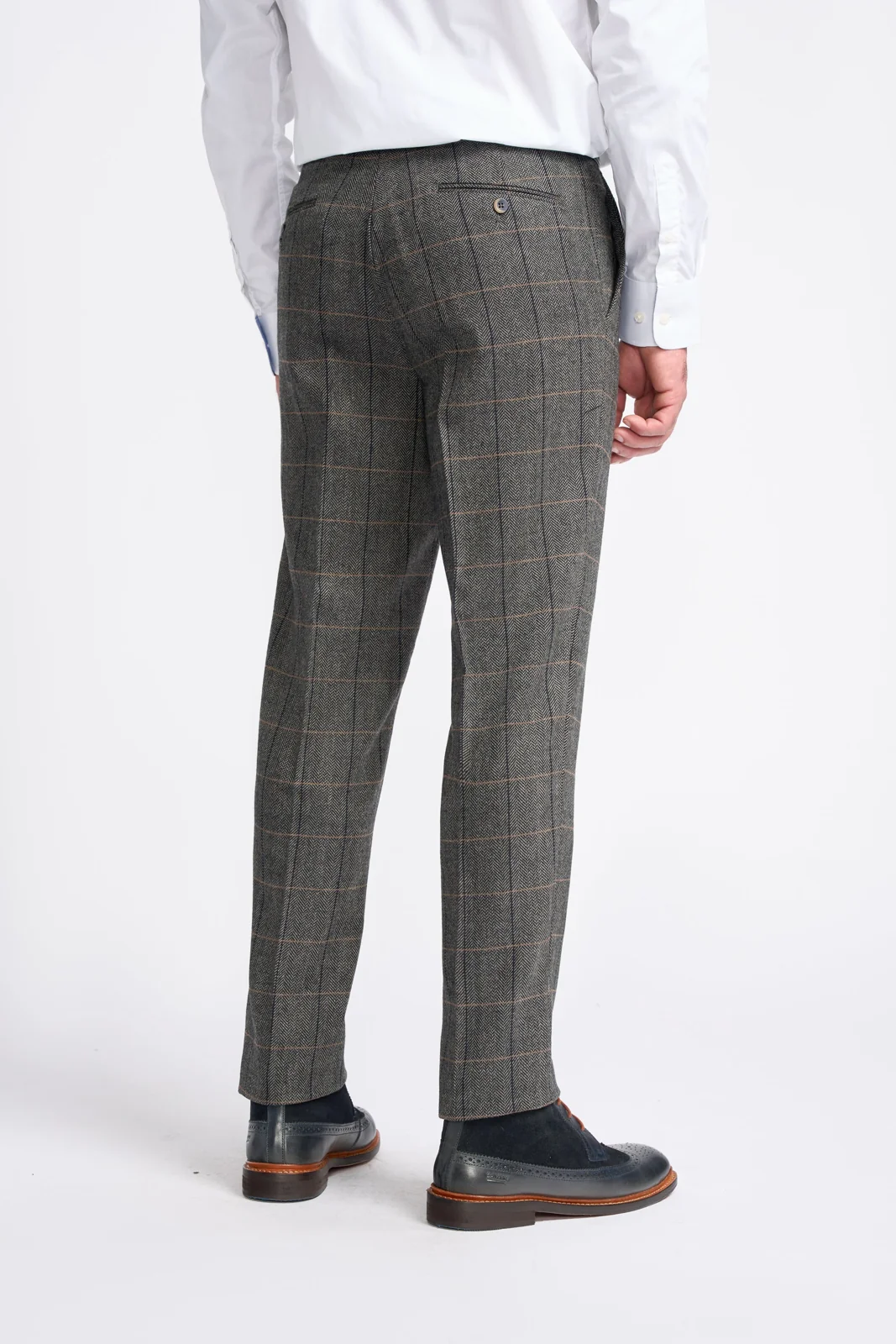 Grey Tweed Check Three Piece Suit thumbnail 8