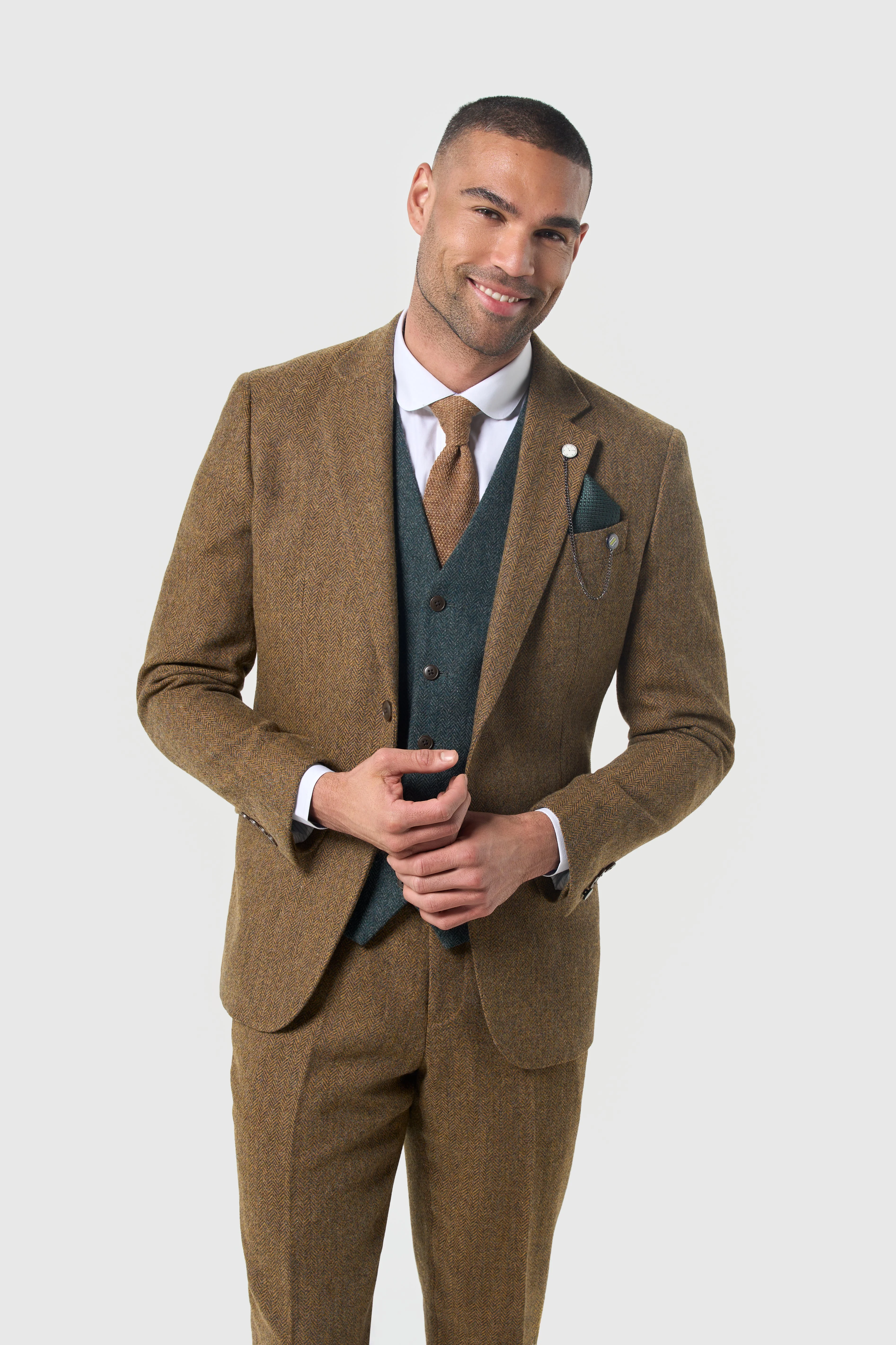 Thomas Brown with Olive Waistcoat thumbnail 2