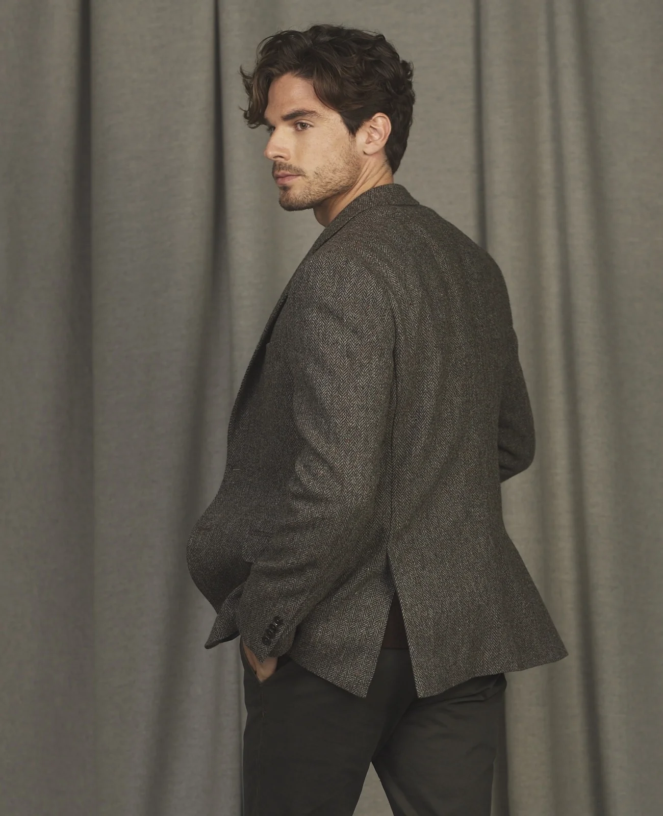 Ennis Donegal Tweed Blazer - Grey Herringbone thumbnail 4