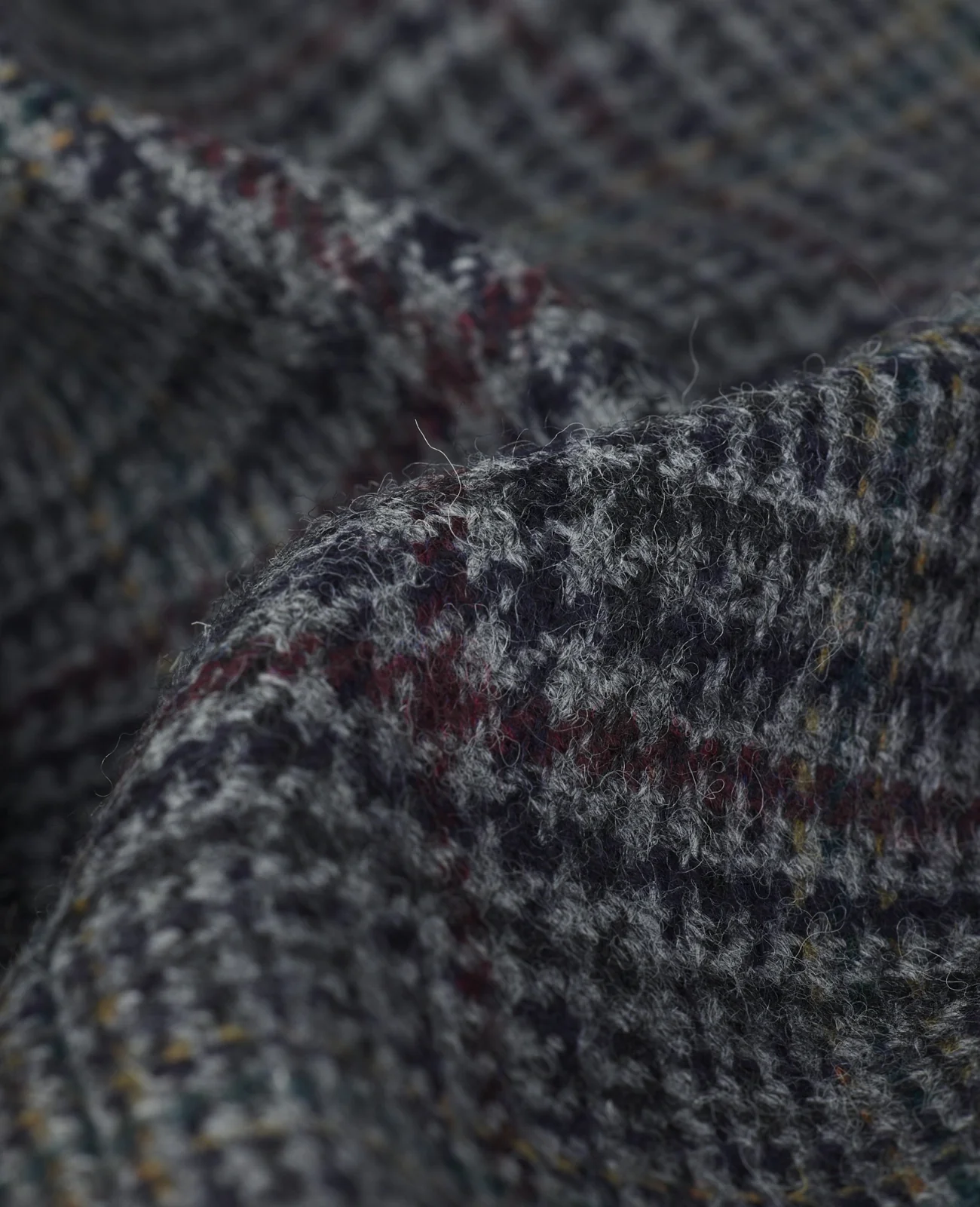 Liffey Tweed Blazer in Blue Houndstooth thumbnail 2