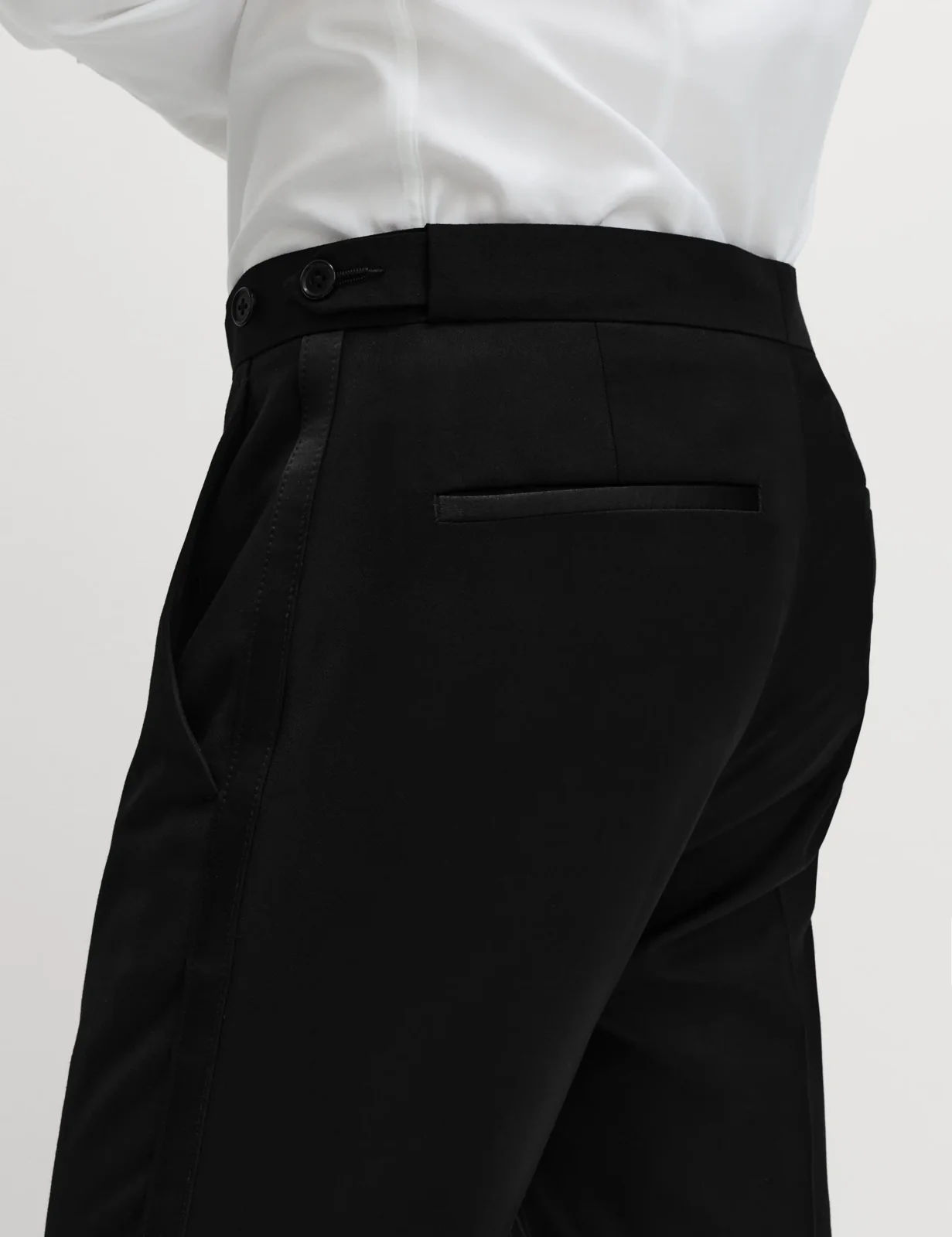 2 Piece Skinny Fit Stretch Tuxedo Suit thumbnail 5