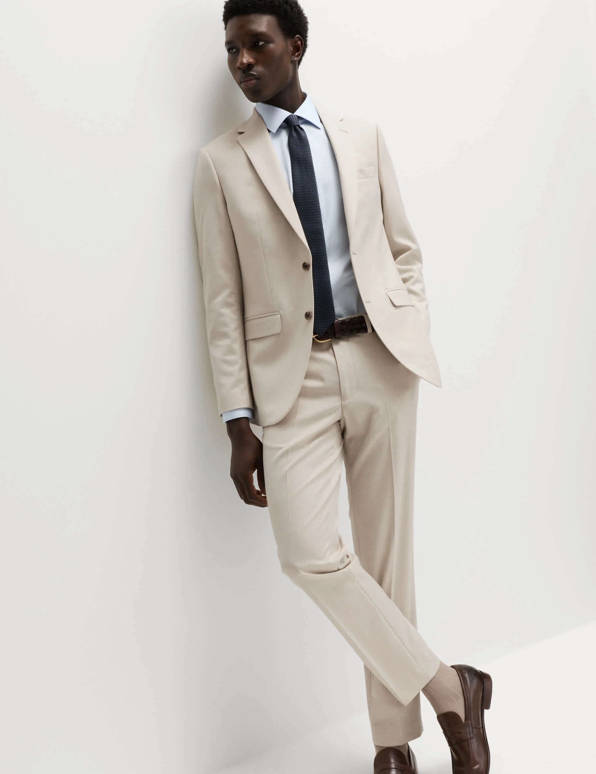 2 Piece Slim Fit Stretch Ultimate Suit thumbnail 4