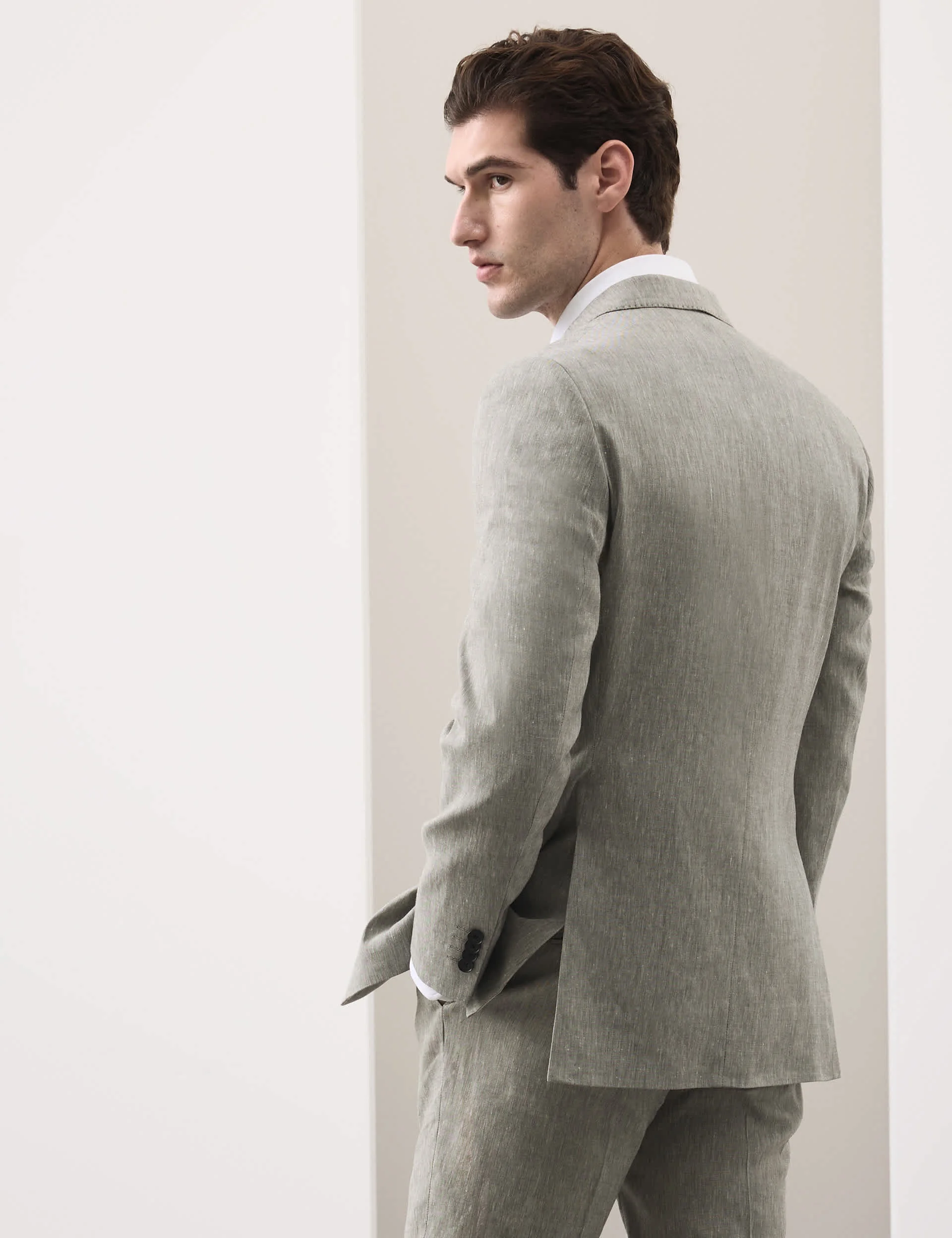 2 Piece Tailored Fit Italian Performance Linen Blend Suit thumbnail 3