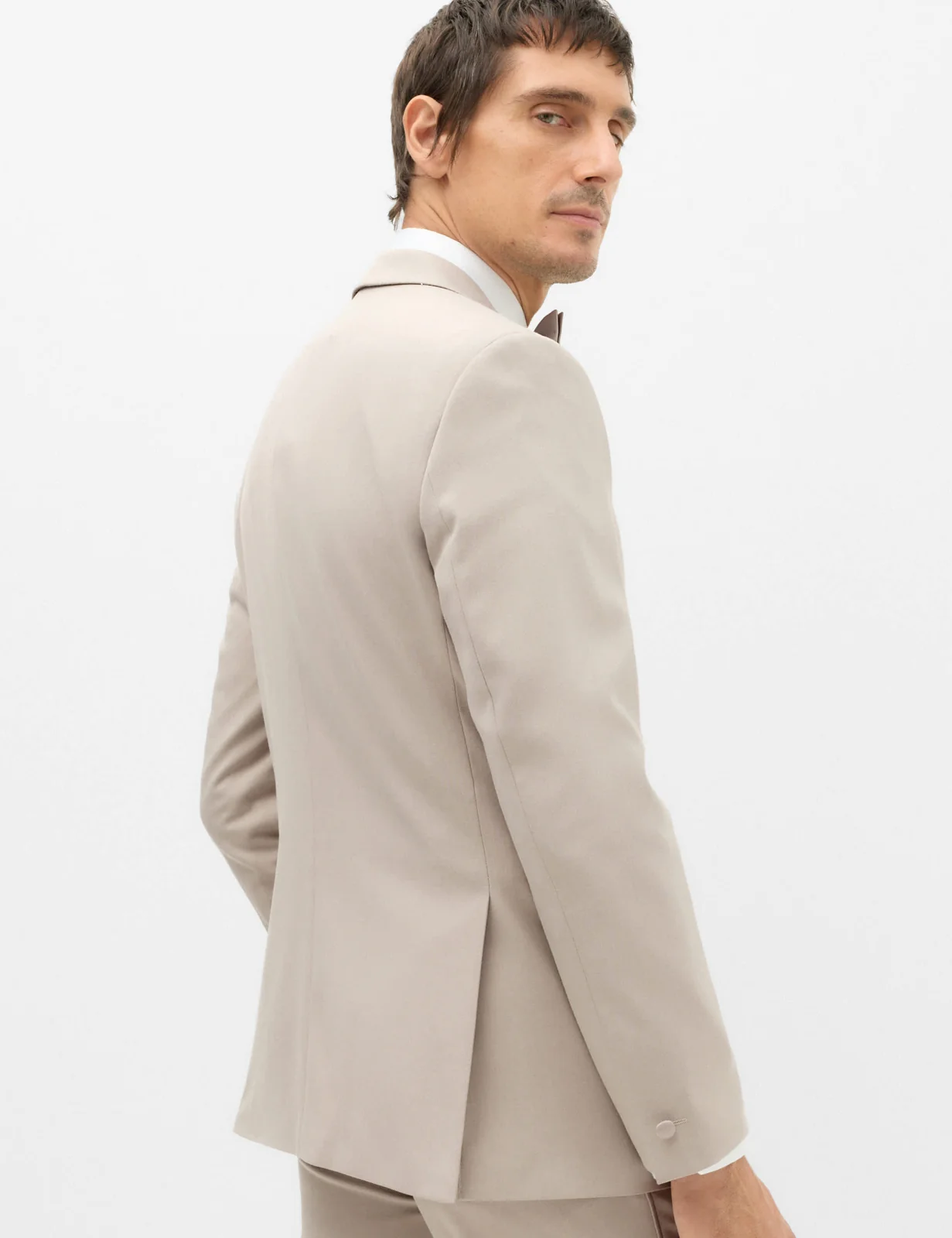 2 Piece Tailored Fit Peak Lapel Tuxedo Suit thumbnail 3