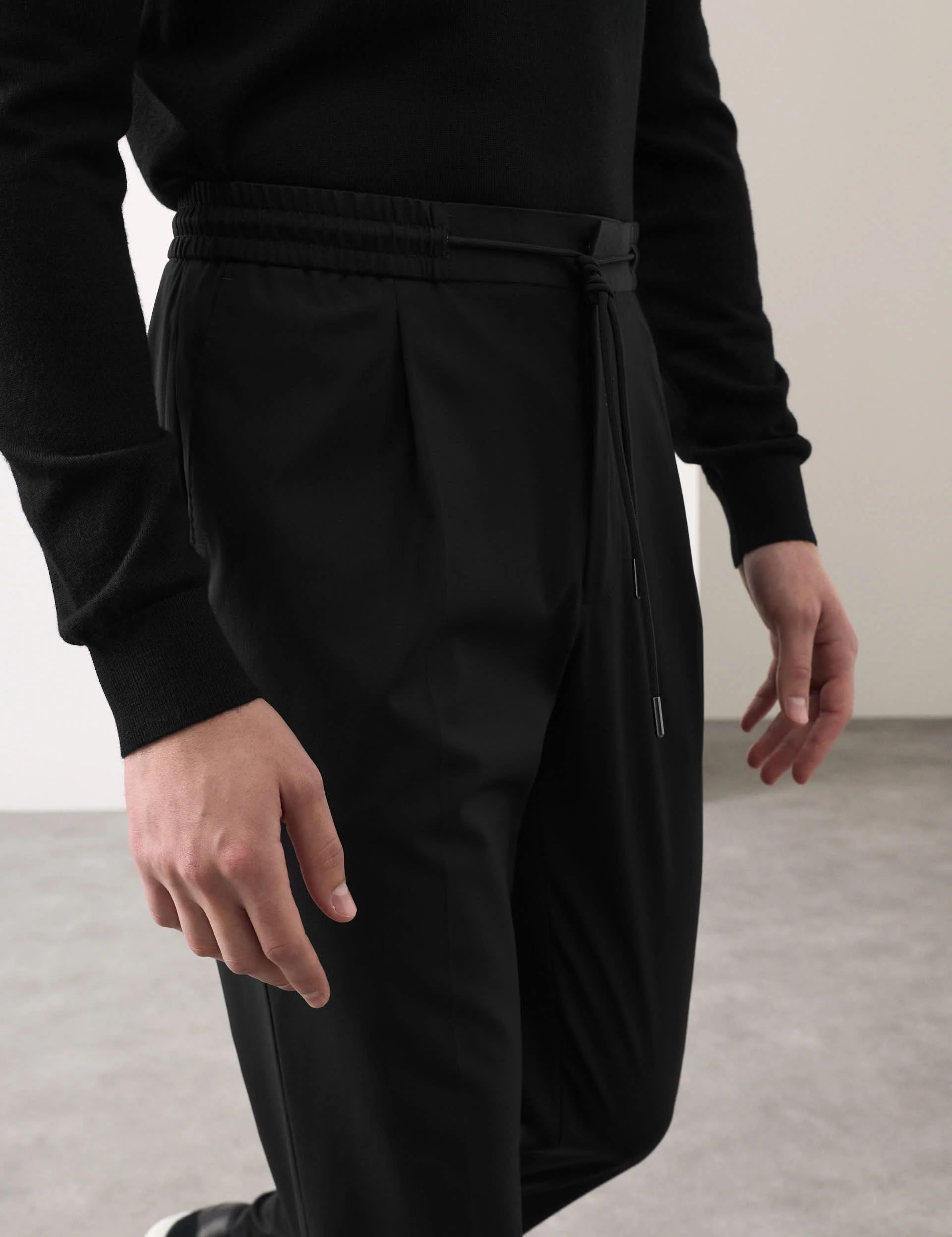 2 Piece Tailored Fit Performance Packable Suit thumbnail 4