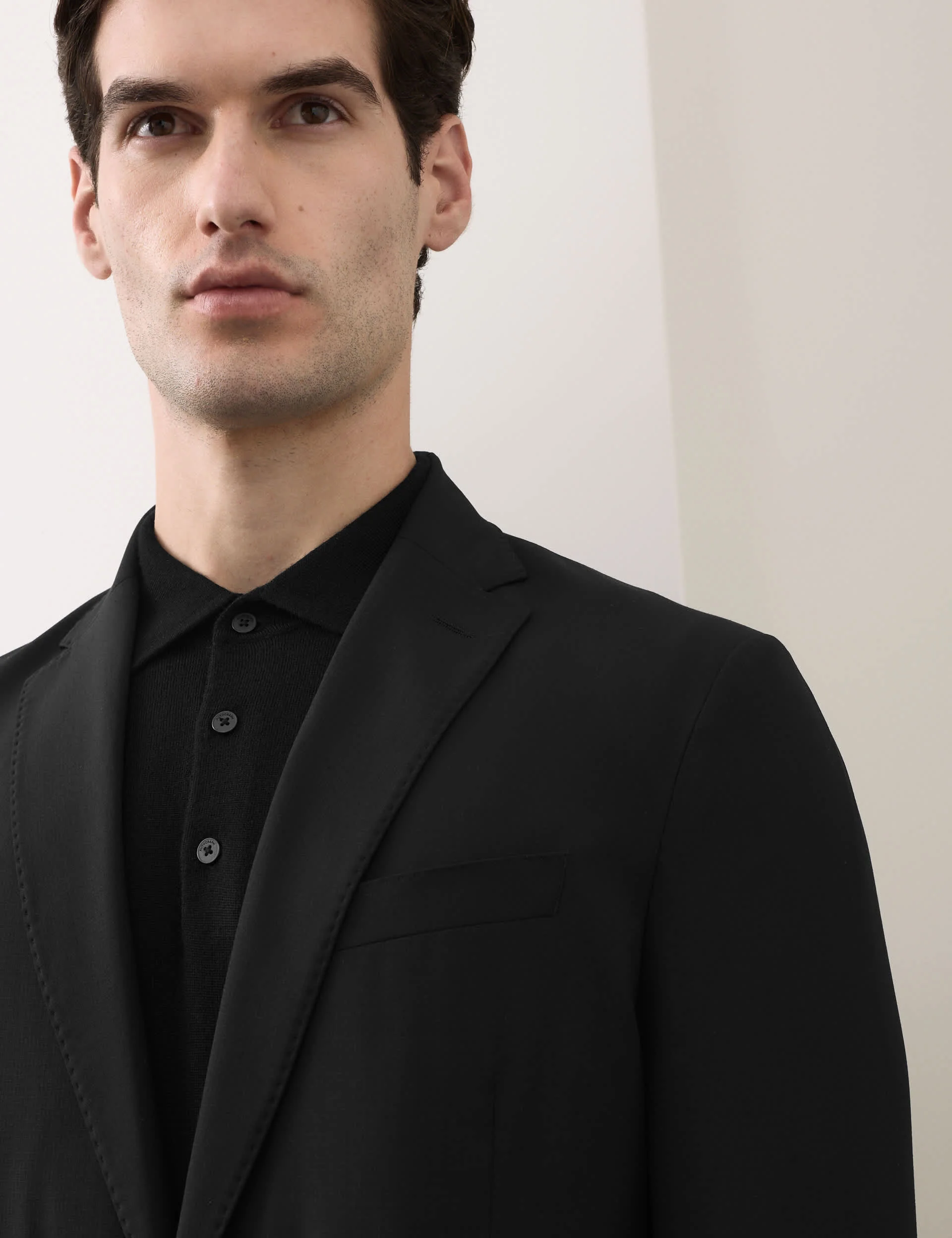 2 Piece Tailored Fit Performance Packable Suit thumbnail 5