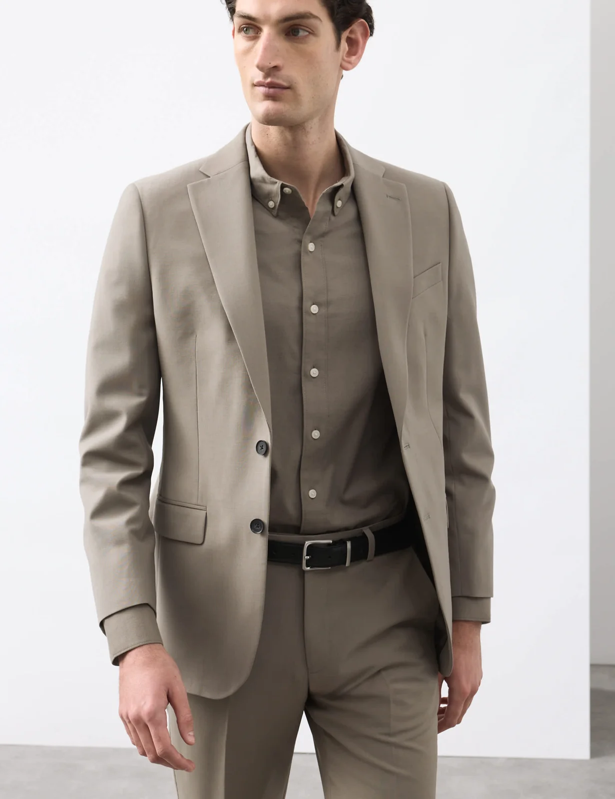 2 Piece Tailored Fit Performance Suit thumbnail 6