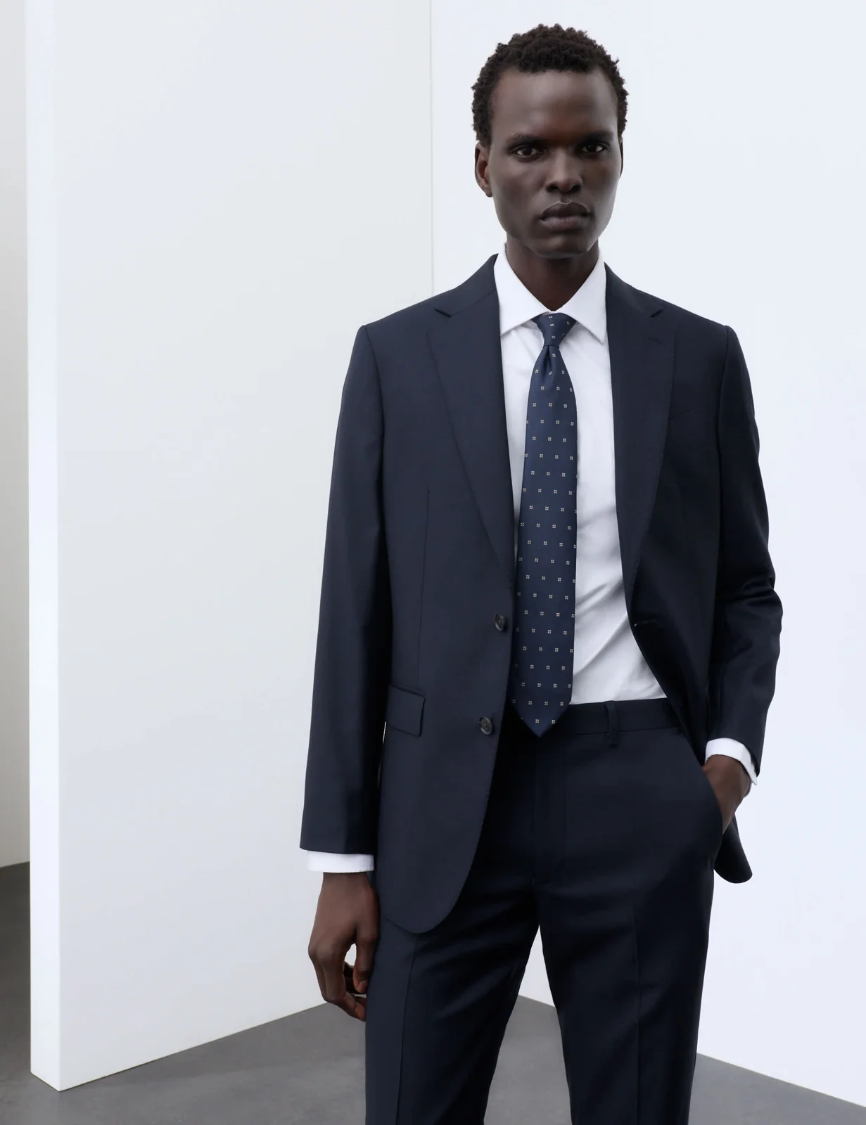 2 Piece Tailored Fit Pure Merino Wool Suit primary image