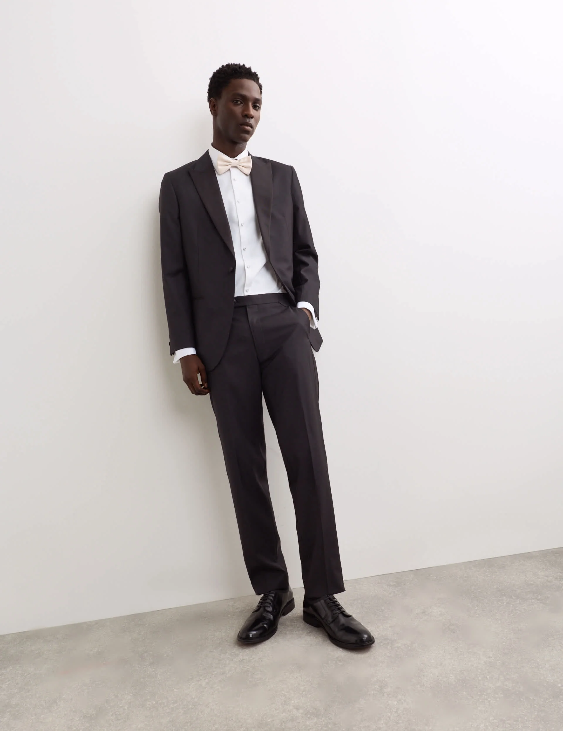 2 Piece Tailored Fit Pure Wool Tuxedo Suit thumbnail 3