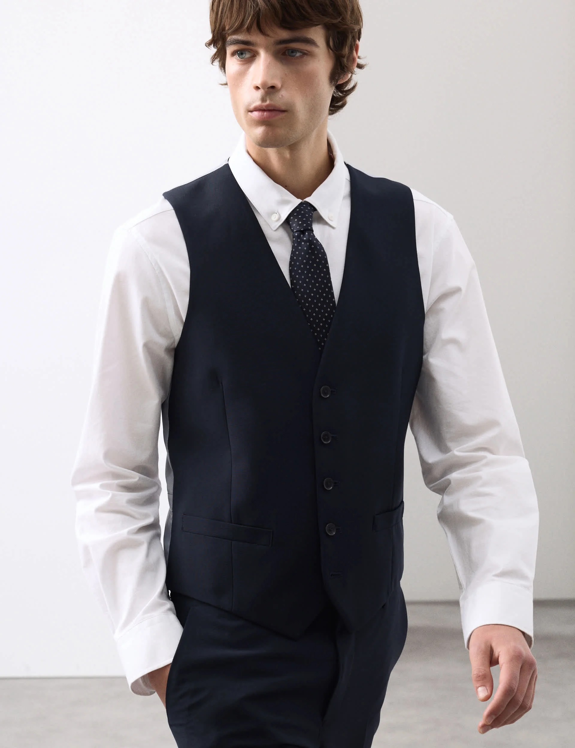 3 Piece Slim Fit Performance Stretch Suit thumbnail 3