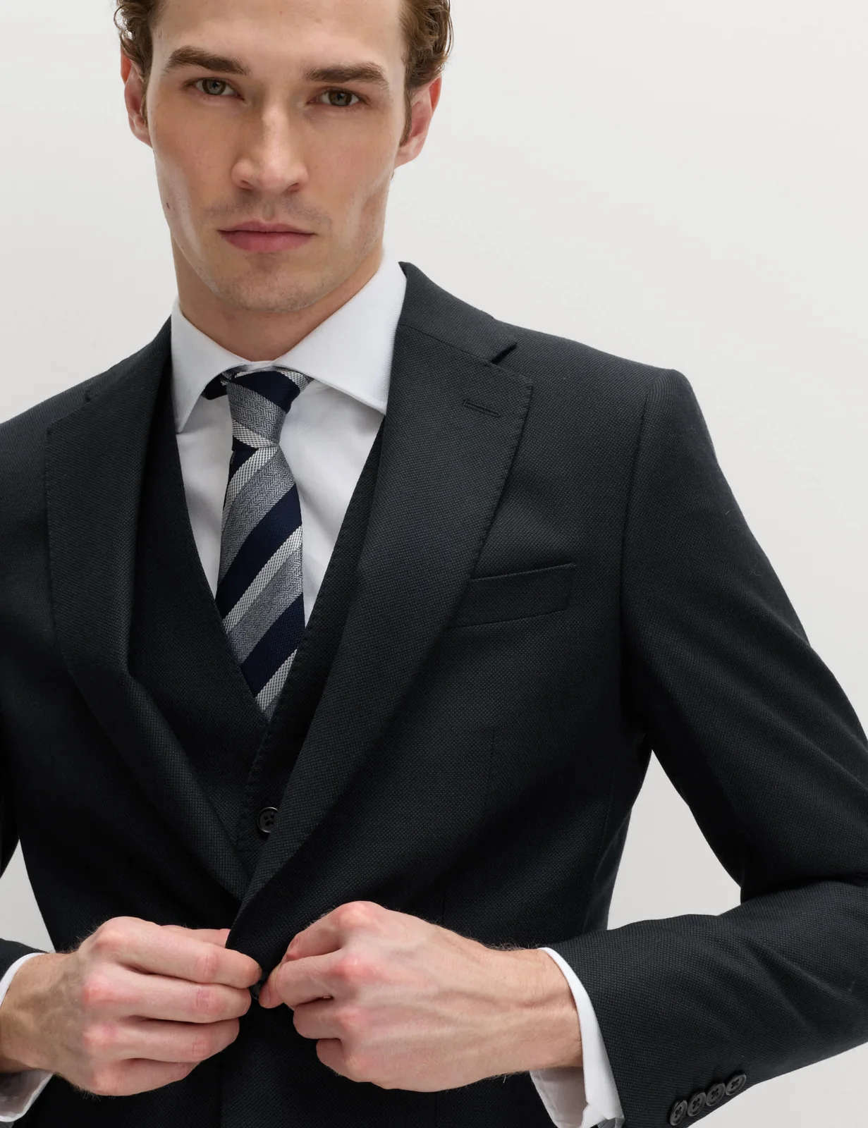 3 Piece Slim Fit Pure Wool Suit thumbnail 4