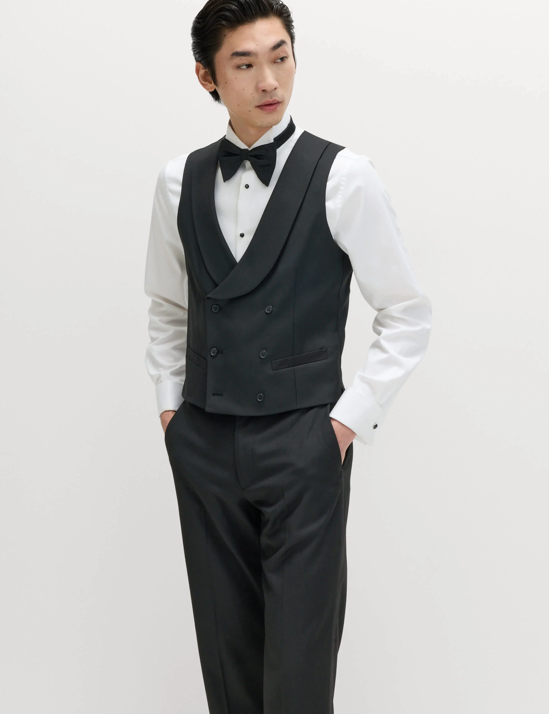 3 Piece Slim Fit Ultimate Velvet Lapel Tuxedo Suit thumbnail 5