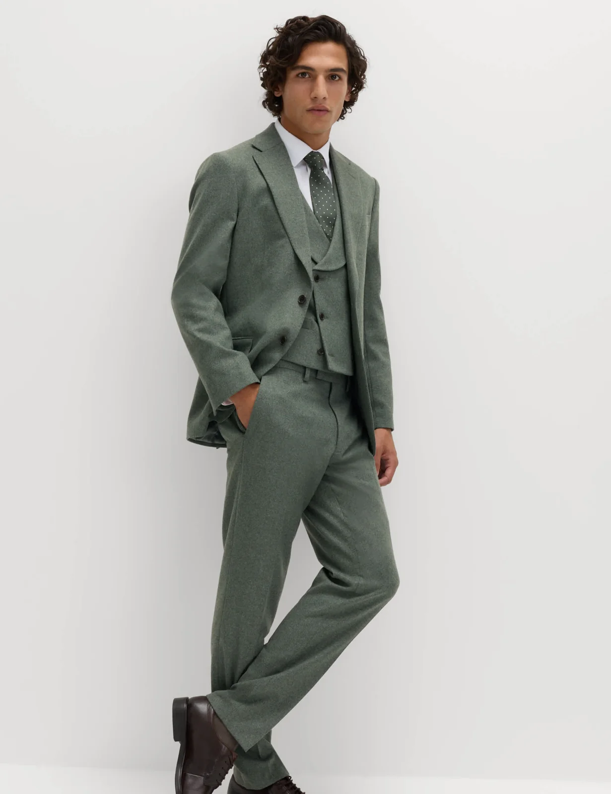 3 Piece Tailored Fit Italian Wool Rich Tweed Suit primary image