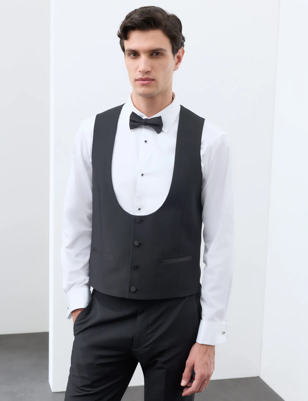 3 Piece Tailored Fit Performance Tuxedo Suit