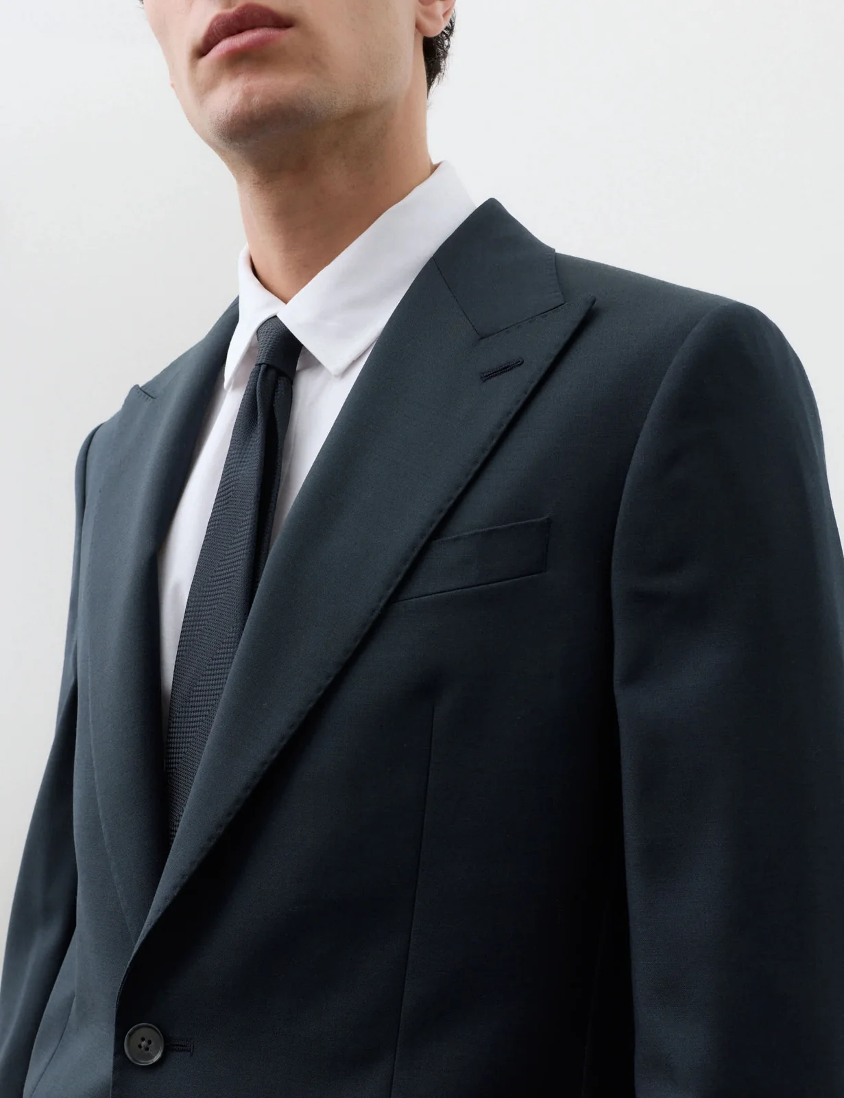 3 Piece Tailored Fit Wool Rich Suit thumbnail 3