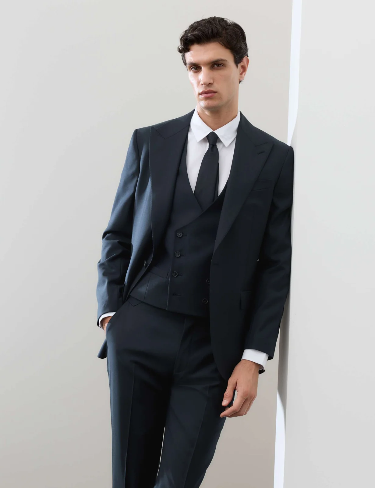 3 Piece Tailored Fit Wool Rich Suit thumbnail 6