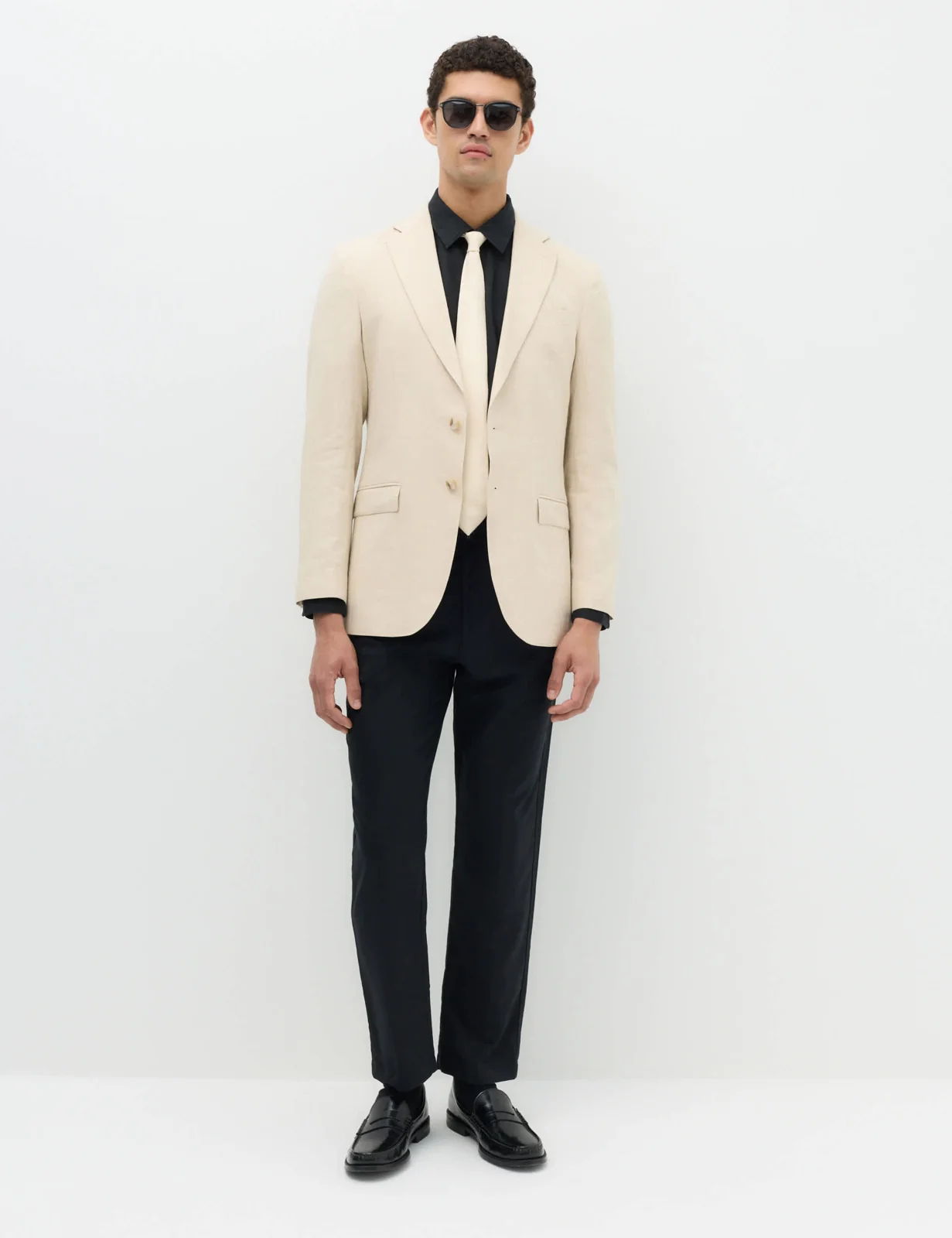 Tailored Fit Linen Cotton Blend Herringbone Blazer primary image